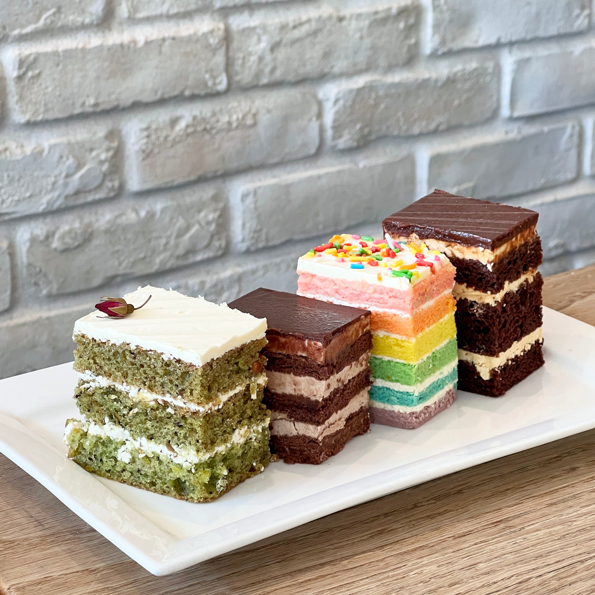 W39 Bistro Premium Cakes